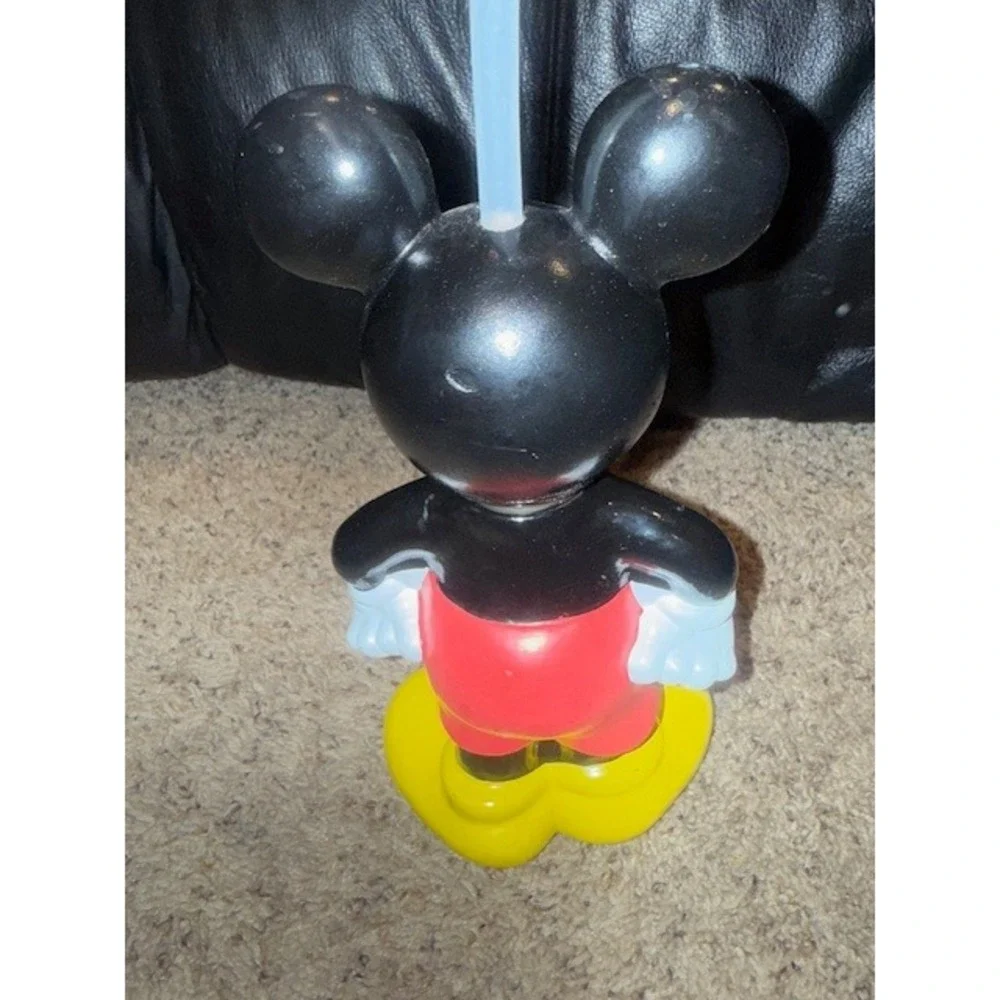 Vintage Mickey Mouse Sipper Cup with Straw,‎ Disney Plastic Character Drinkware